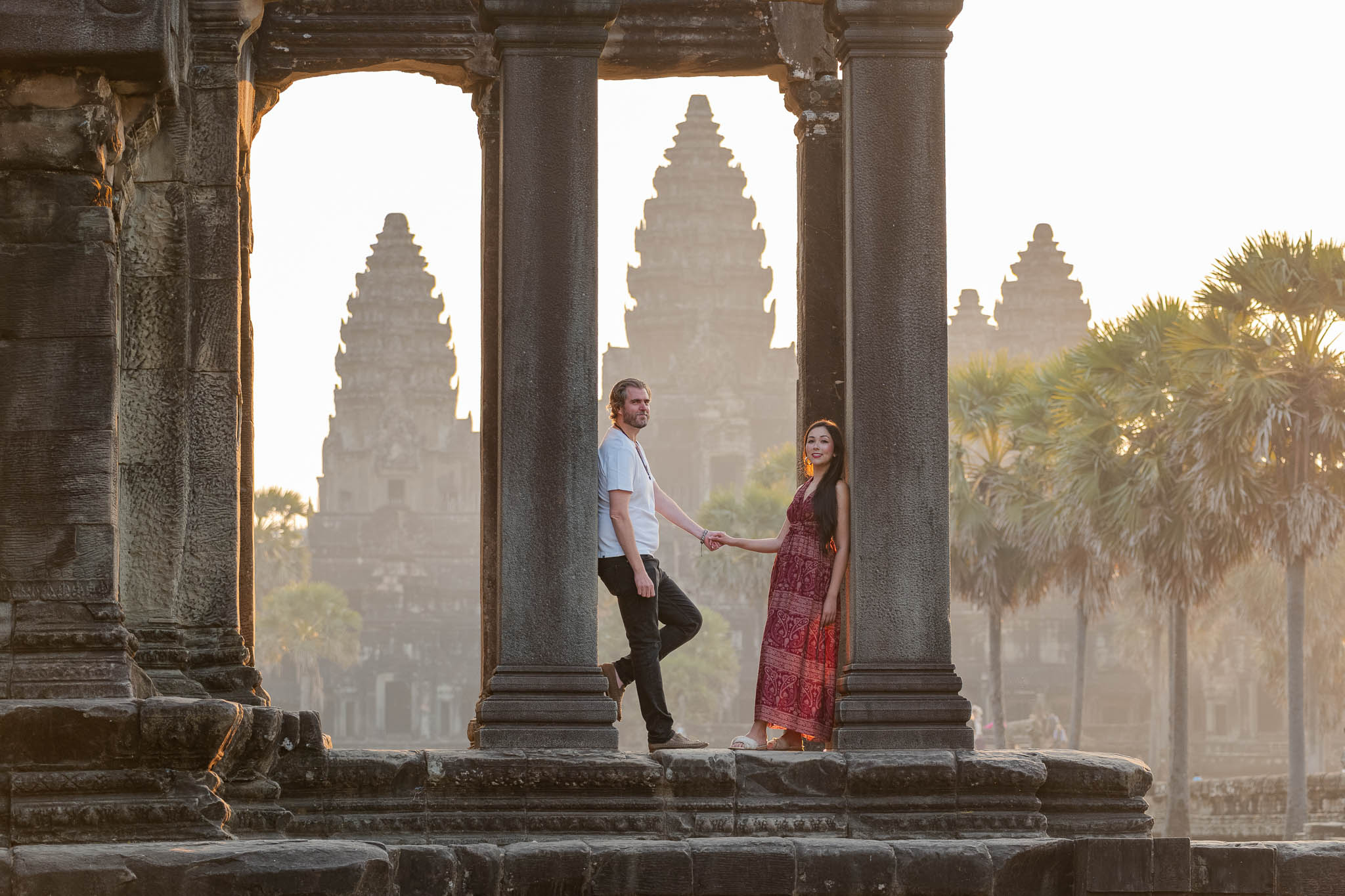 Couple at posing at Angkor Wat on an angkor wat photographer photoshoot
