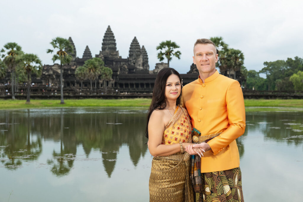 angkor wat pre wedding photoshoot couple 8