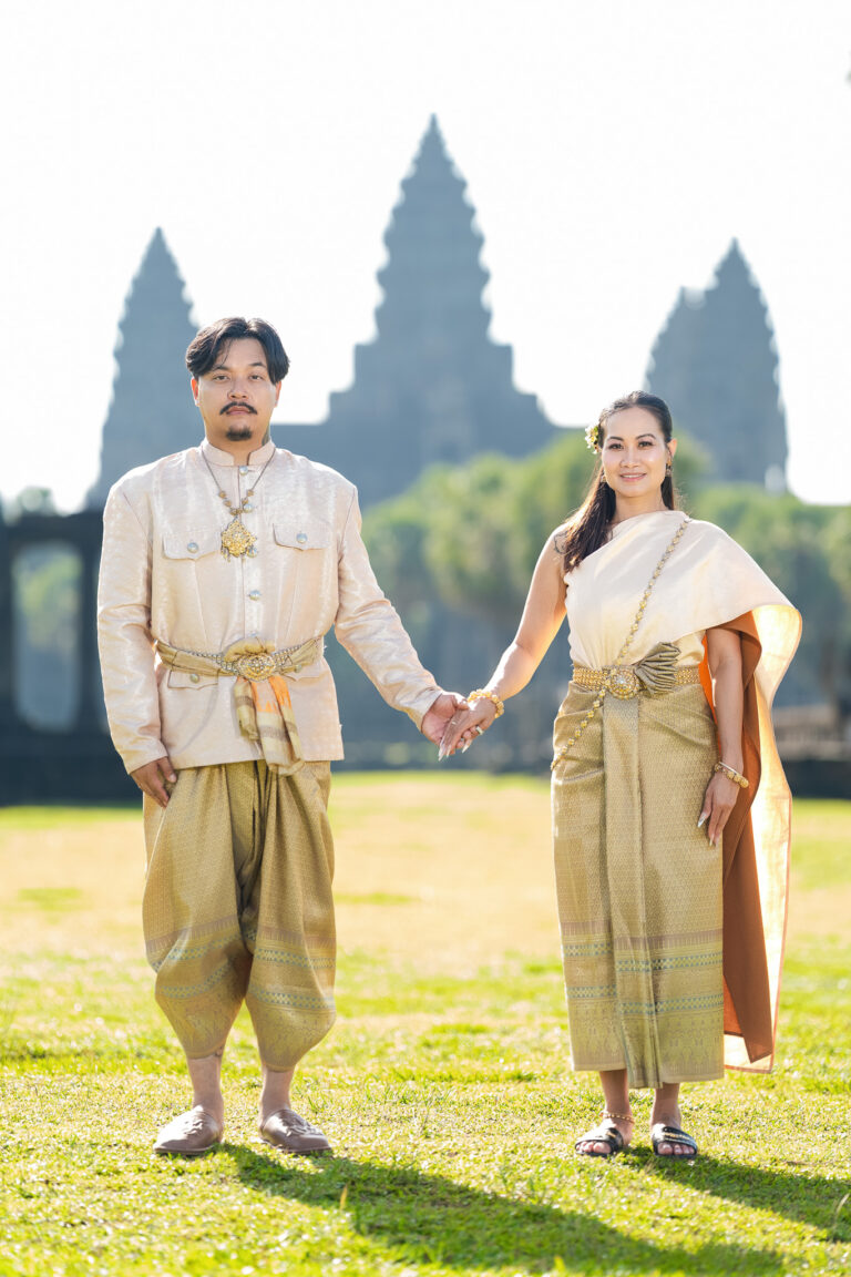 angkor wat photoshoot with traditional cambodian dress 5