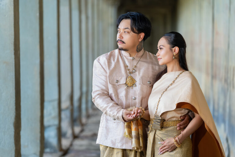 tradional cambodian clothes couples photoshoot with angkor wat photographer at angkor wat
